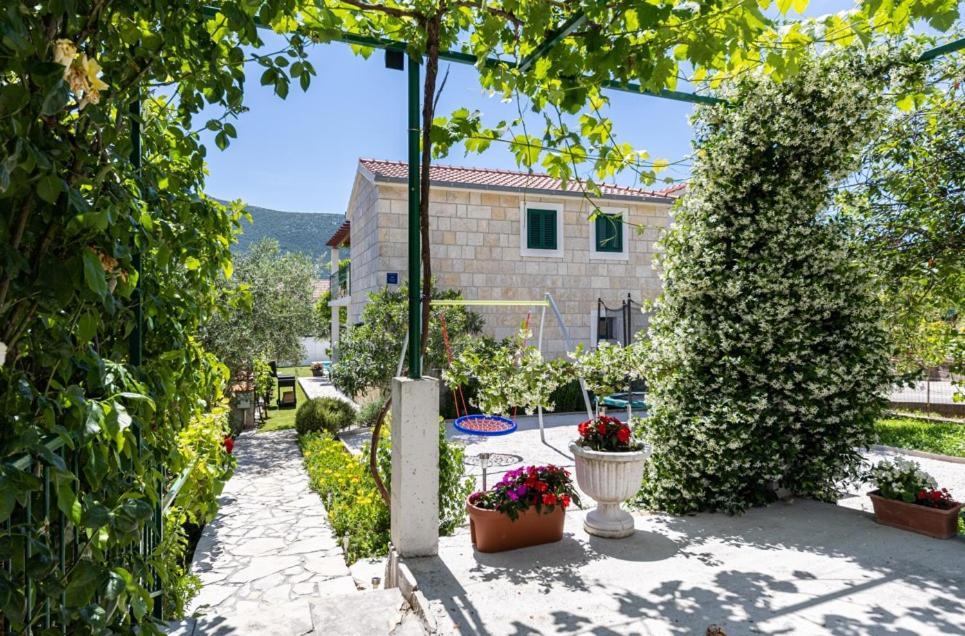 Villa Josip Near Omis , Private Pool エクステリア 写真